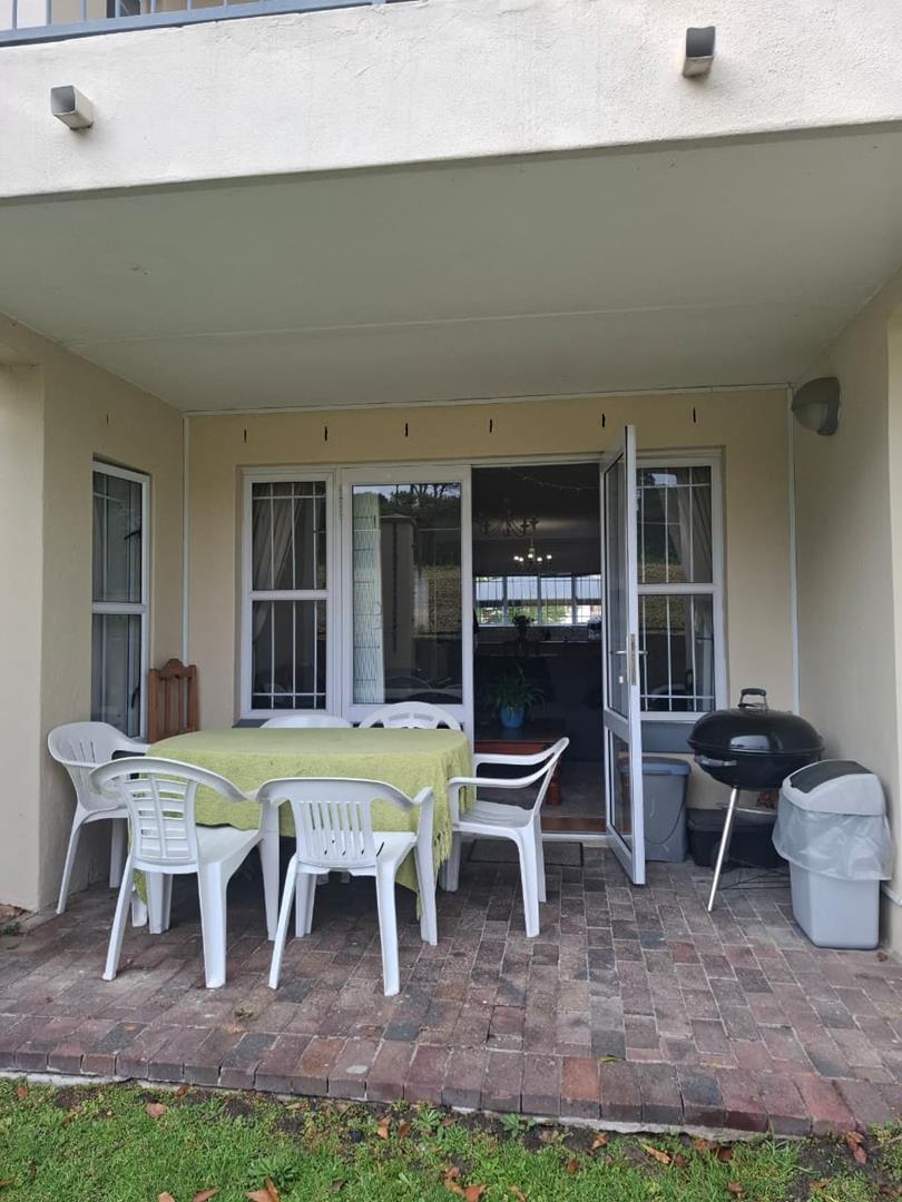 3 Bedroom Property for Sale in Onder Papegaaiberg Western Cape